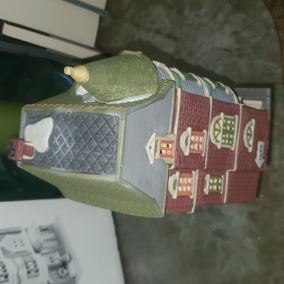 Heritage VILLAGE DEPT 56 CHRISTMAS IN THE CITY 5607 PARK AVENUE TOWNHOUSE - Picture 10 of 13